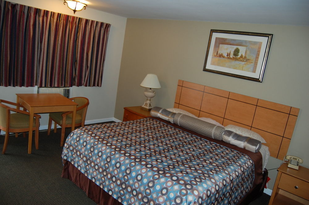 Colony Motel Brookfield Kültér fotó