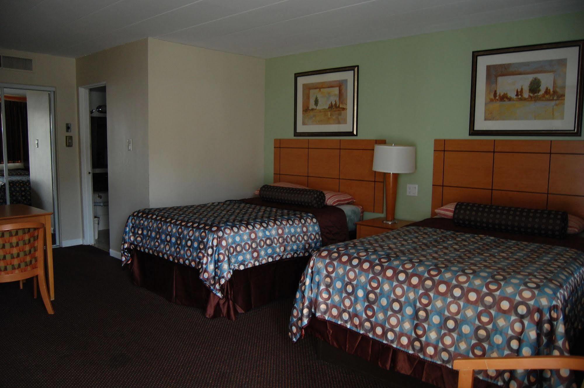Colony Motel Brookfield Kültér fotó